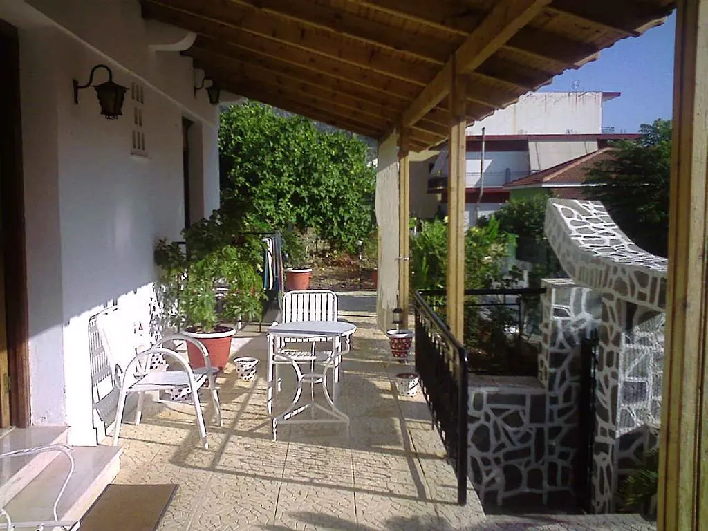 Villa Marabou Poros  3*, Poros (Kefalonia)
