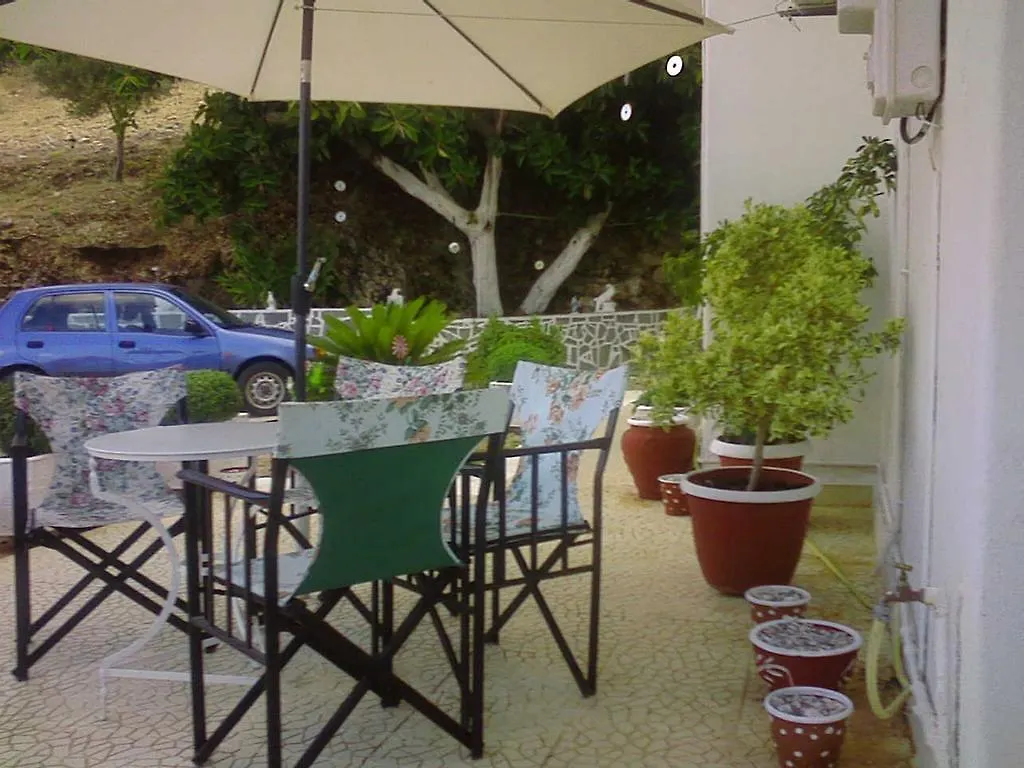 Guest house Villa Marabou Poros