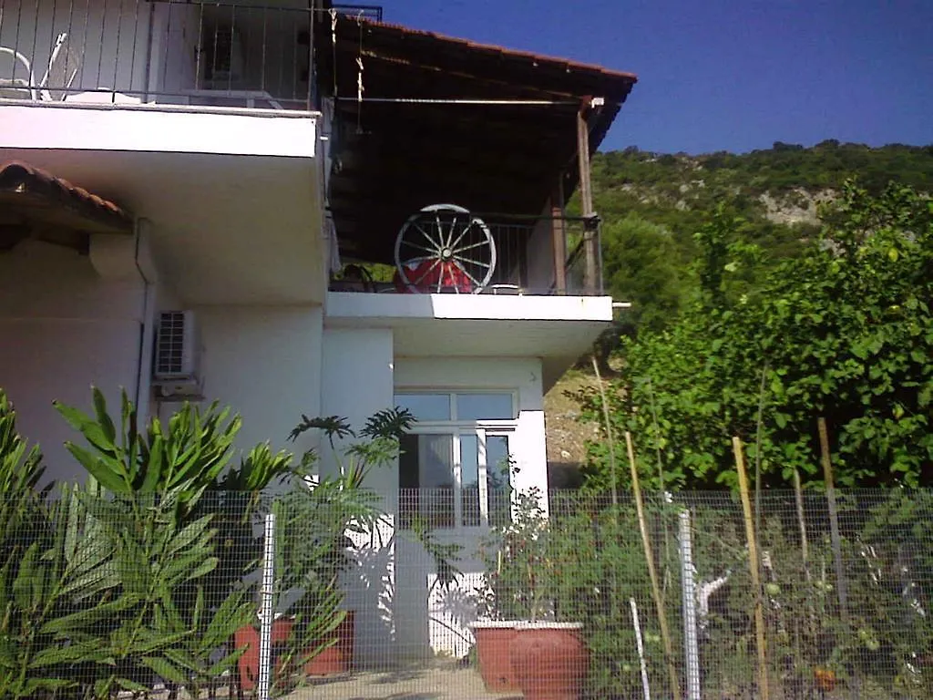 Guest house Villa Marabou Poros